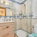Burriana Hideaway Apartment *